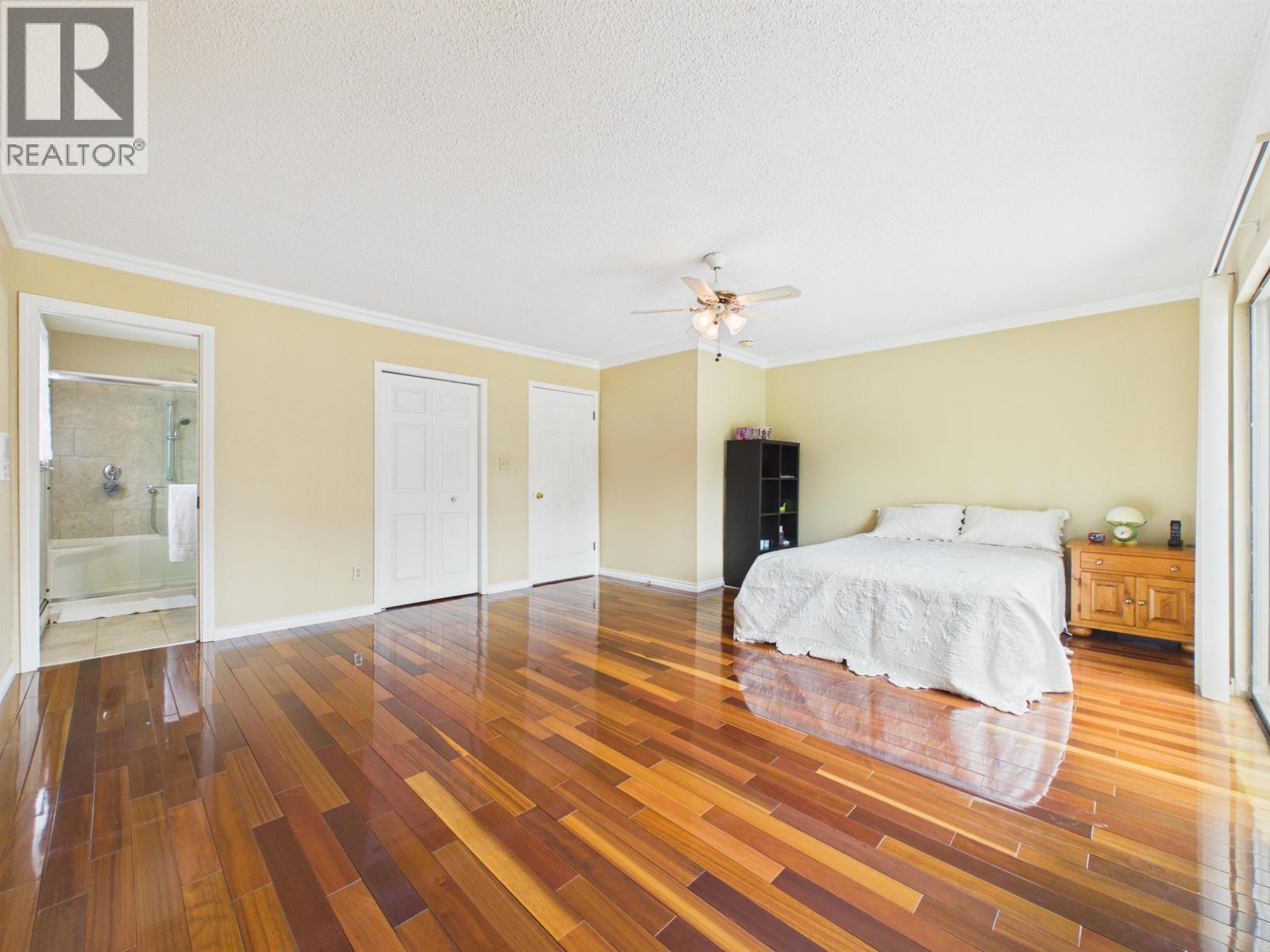 7 Bed, 4 Bath House for Sale in Burnaby – 8232 BRYNLOR DRIVE, Burnaby – MLS# R3148237 - Image 28