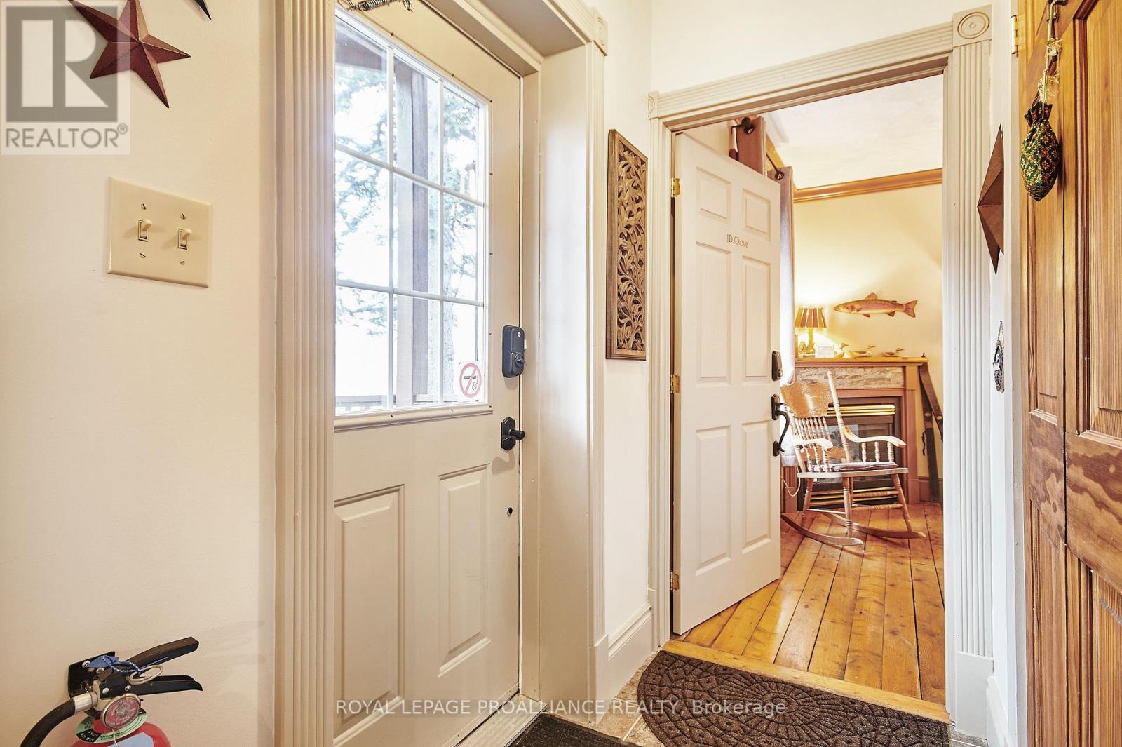 408 EAST STREET - Image 31