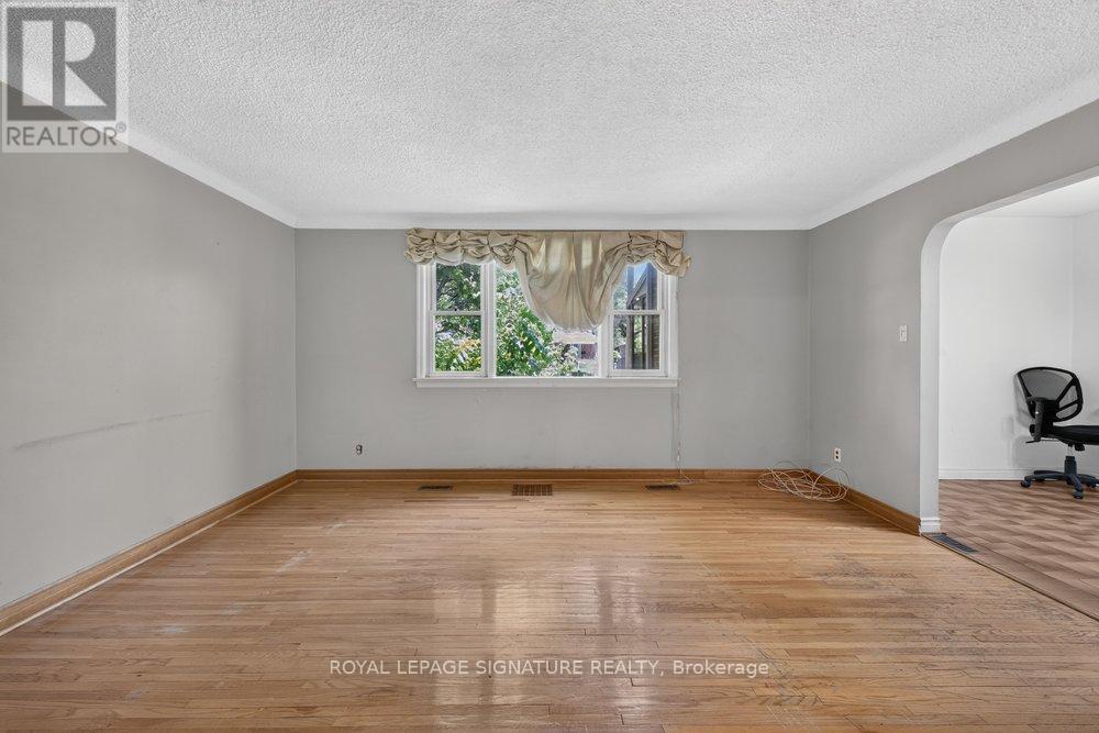 10 ROSSFORD ROAD - 18