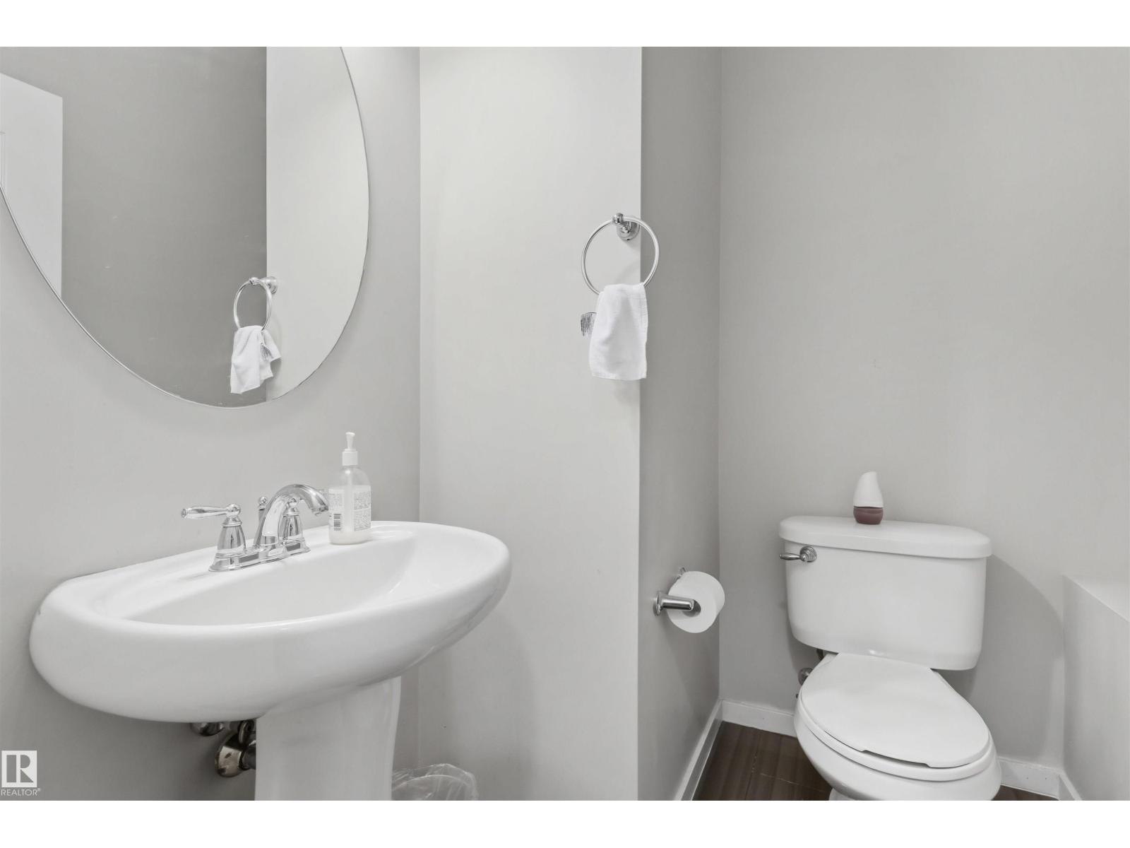 1528 35 AV NW NW - 12
