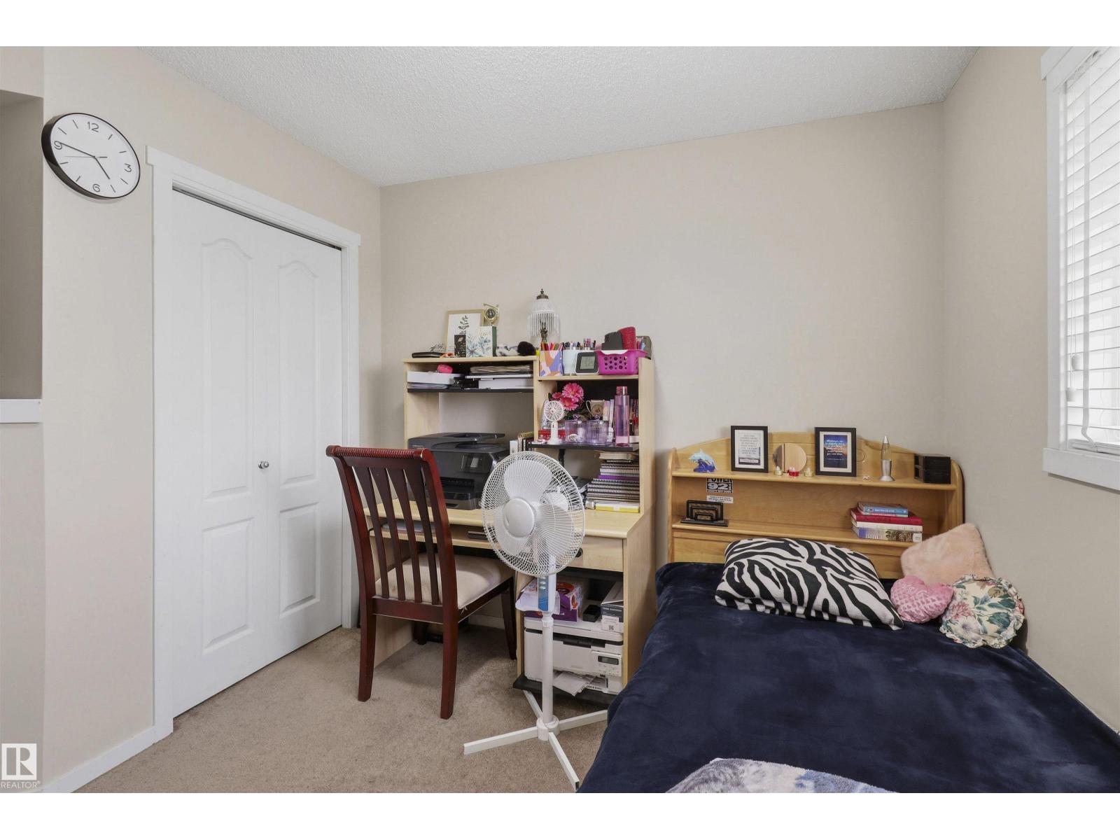 1528 35 AV NW NW - 19