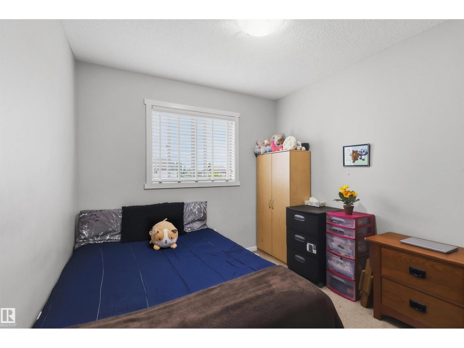 1528 35 AV NW NW - 25