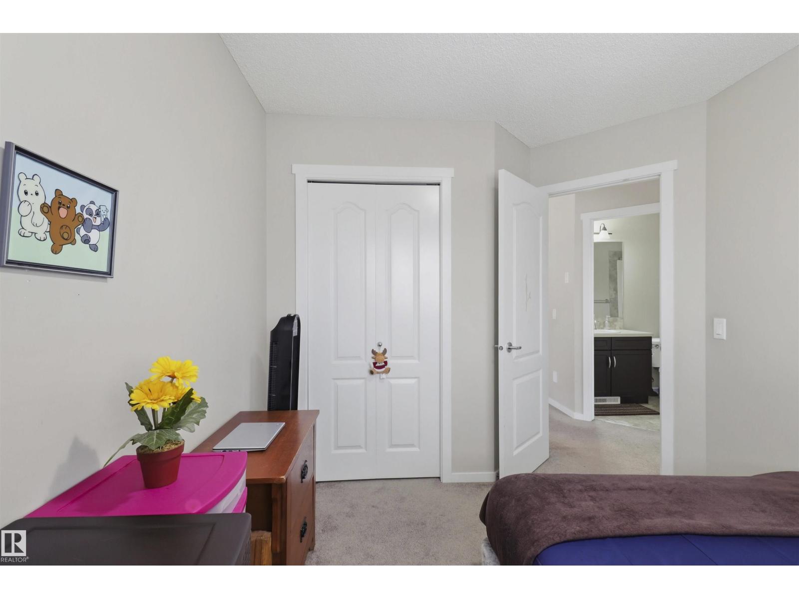 1528 35 AV NW NW - 26