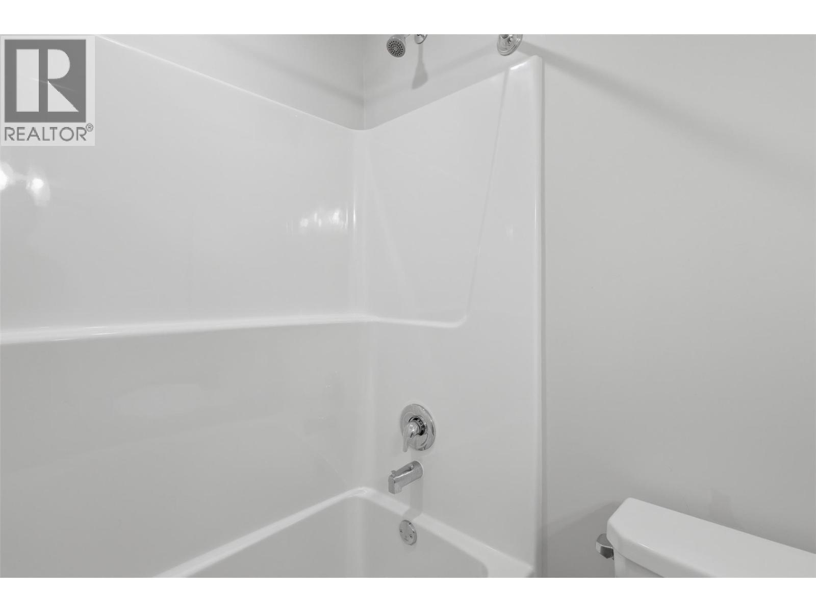 #401 568 LORNE Street - 19
