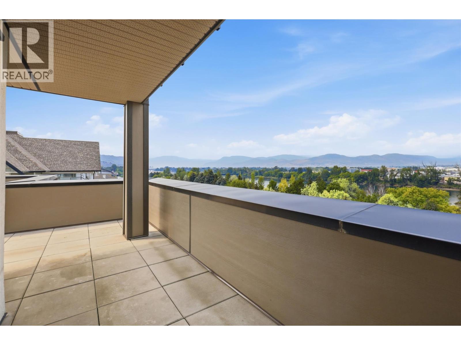 #401 568 LORNE Street - 28