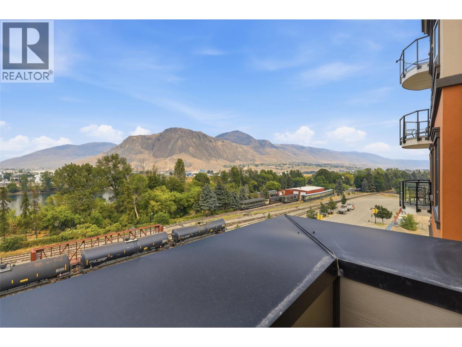 #401 568 LORNE Street - 27