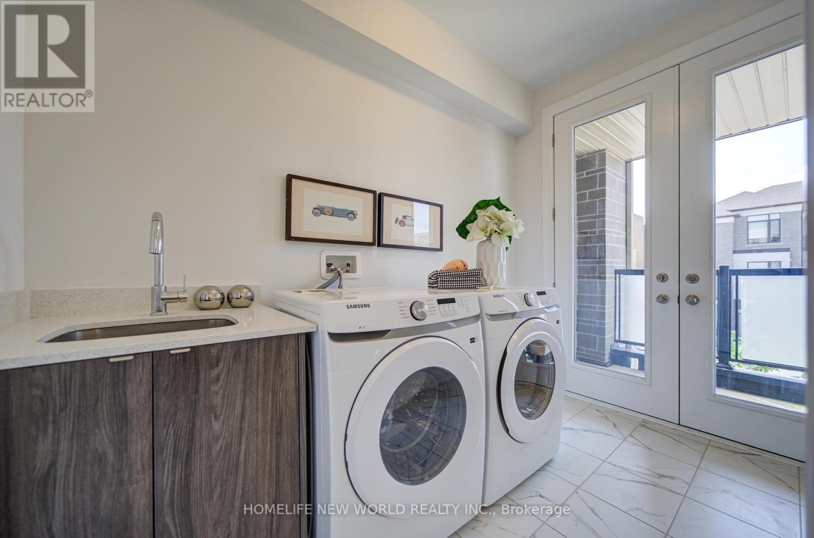 216 VERMONT AVENUE - 26