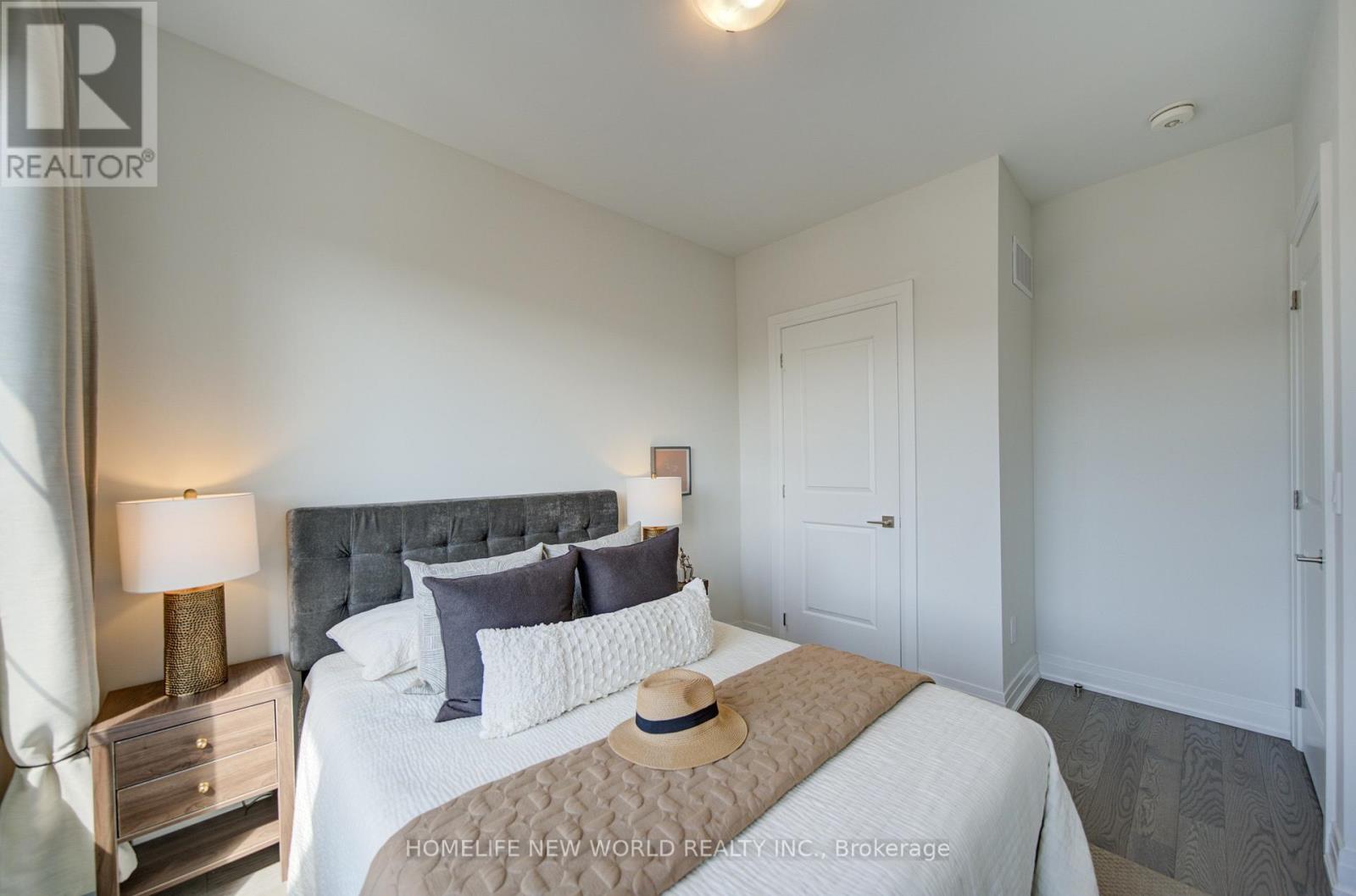 216 VERMONT AVENUE - 36