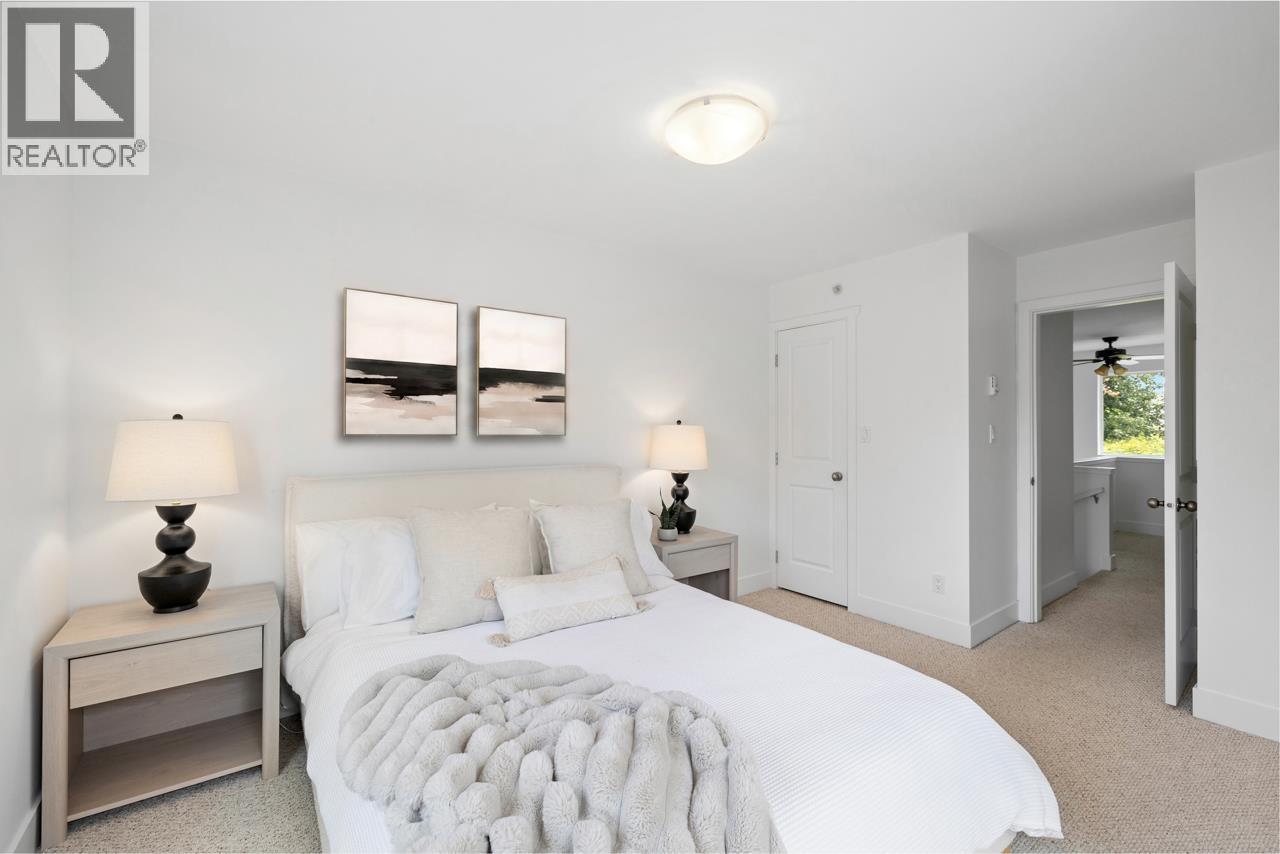 14 624 SHAW ROAD, Gibsons