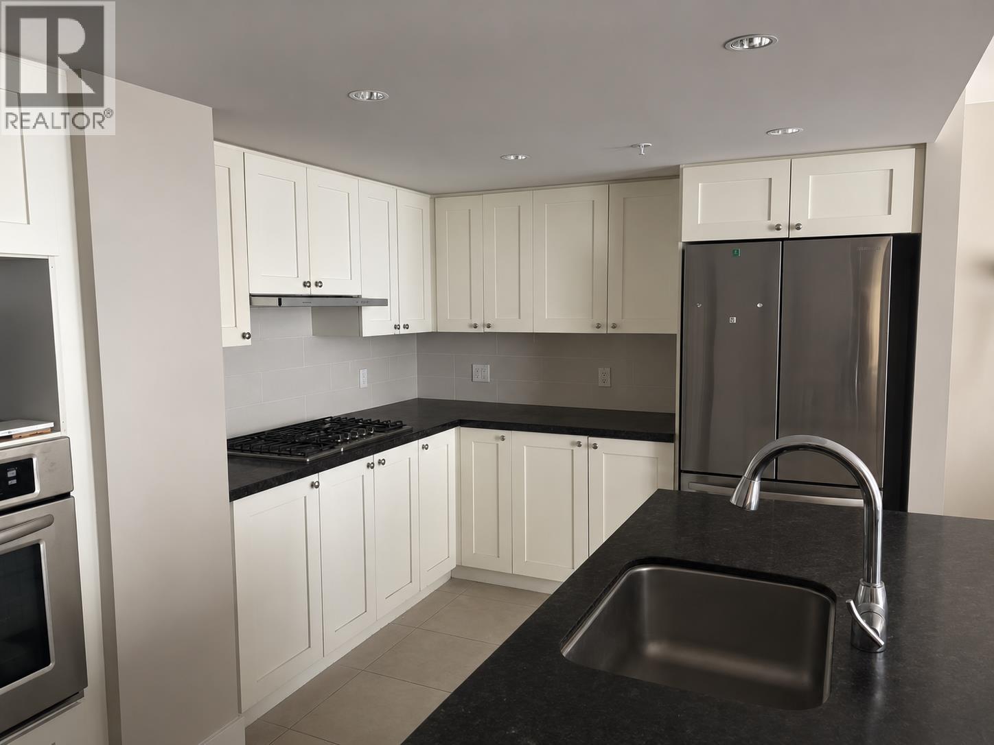 2 Bed, 2 Bath Apartment for Sale in Richmond – 608 9371 HEMLOCK DRIVE, Richmond – MLS# R3148226 - Image 5