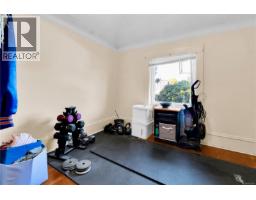 2726 Prior St, Victoria, BC V8T3Y1 Photo 18
