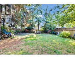 2726 Prior St, Victoria, BC V8T3Y1 Photo 28
