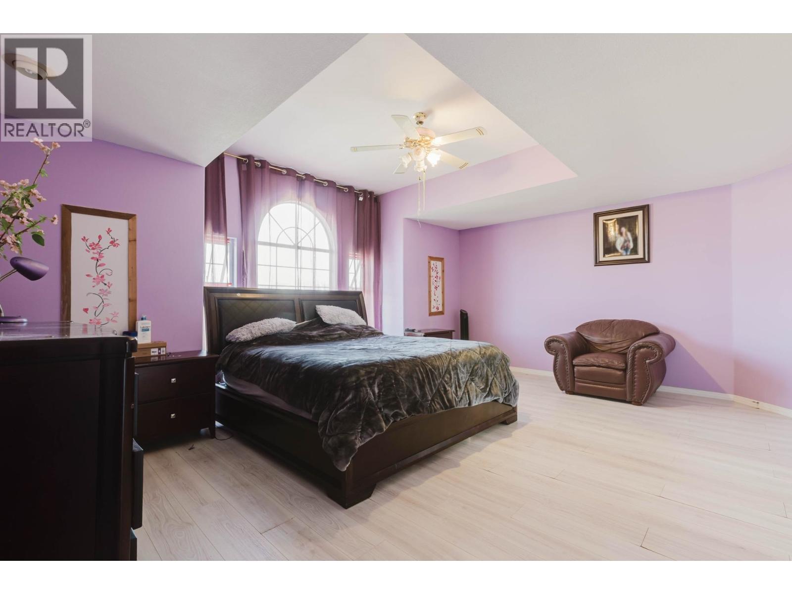 7 Bed, 4 Bath House for Sale in New Westminster – 1226 SALTER STREET, New Westminster – MLS# R3147937 - Image 6
