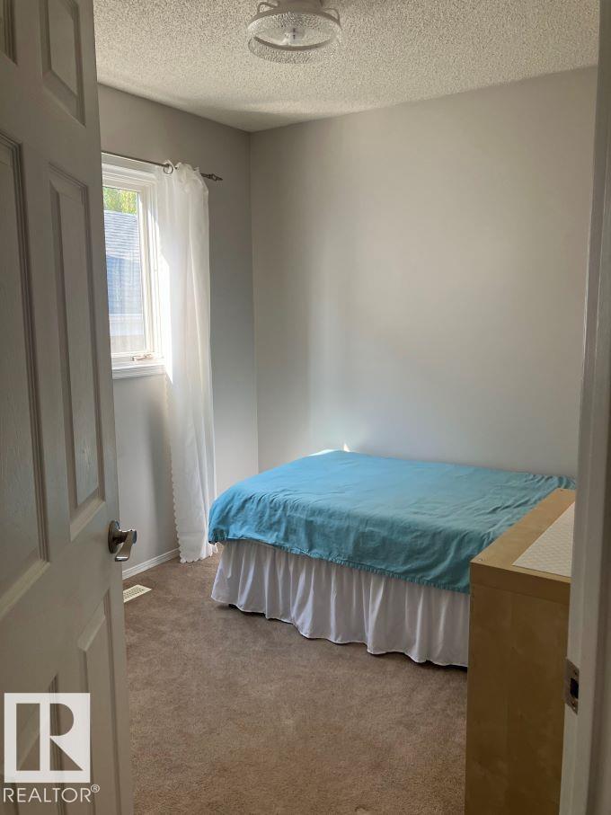8029 17A AV NW - 28