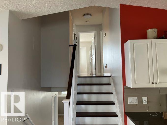 8029 17A AV NW - 12