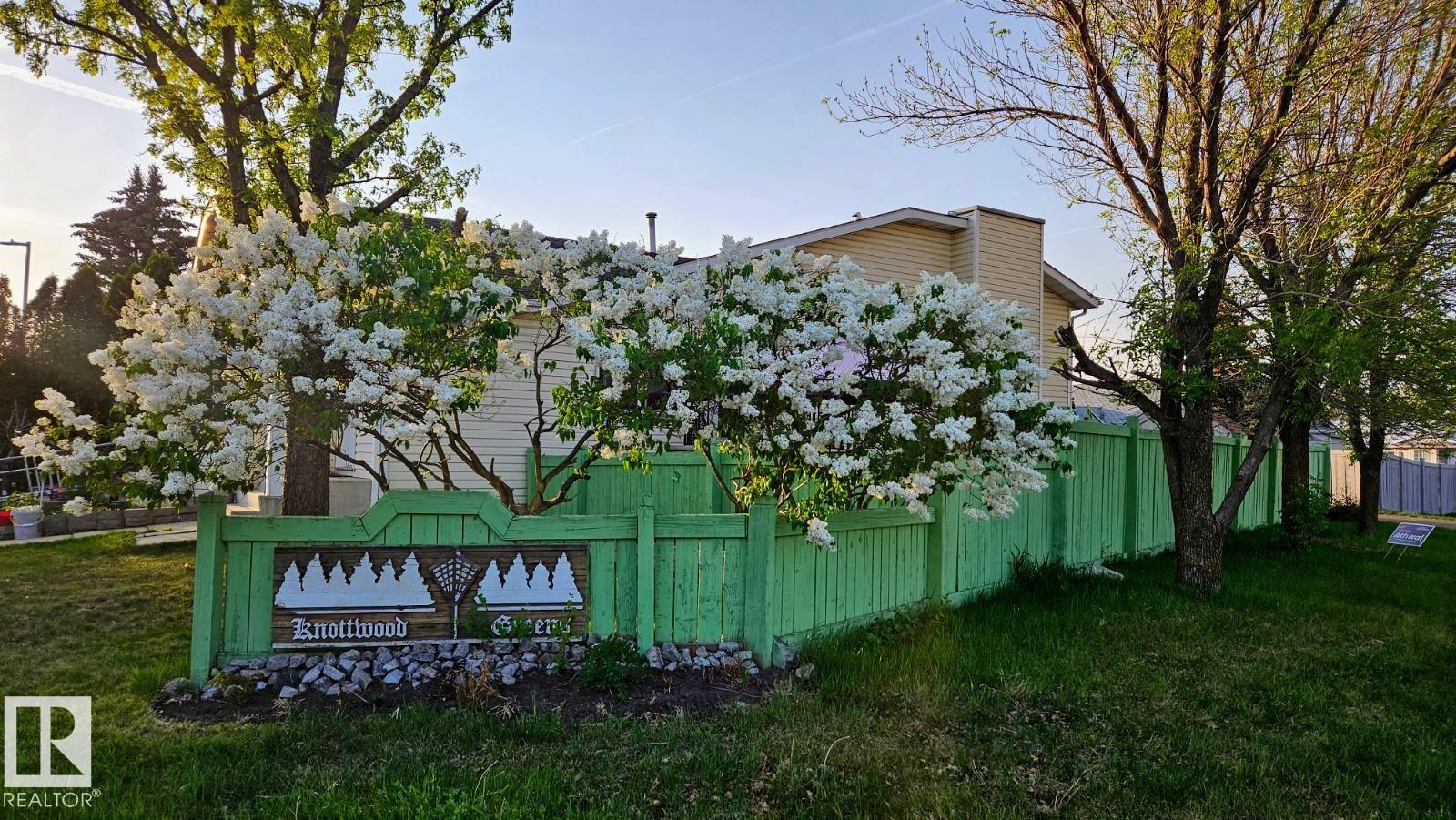8029 17A AV NW - 46