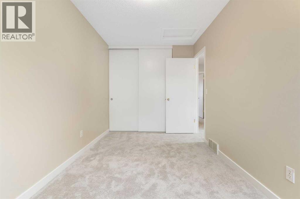 82 Coventry Lane NE - 34