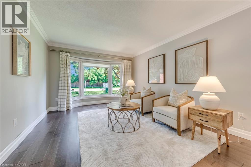 1633 GREENBRIAR Drive - Image 6