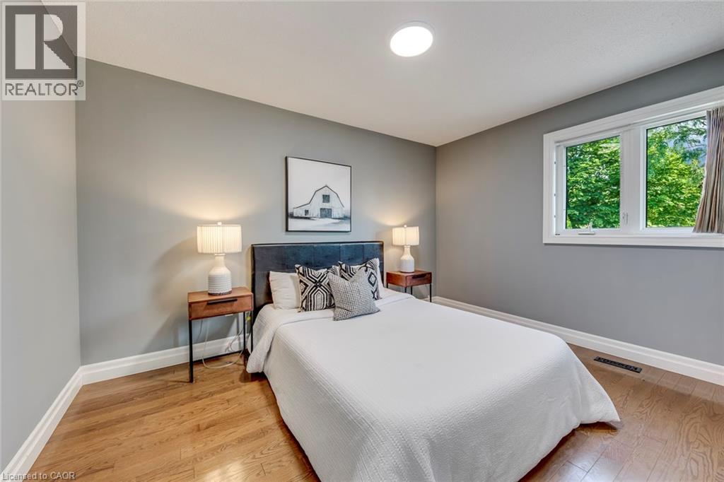 1633 GREENBRIAR Drive - Image 26
