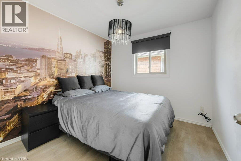 50 DOWDEN Avenue - 16