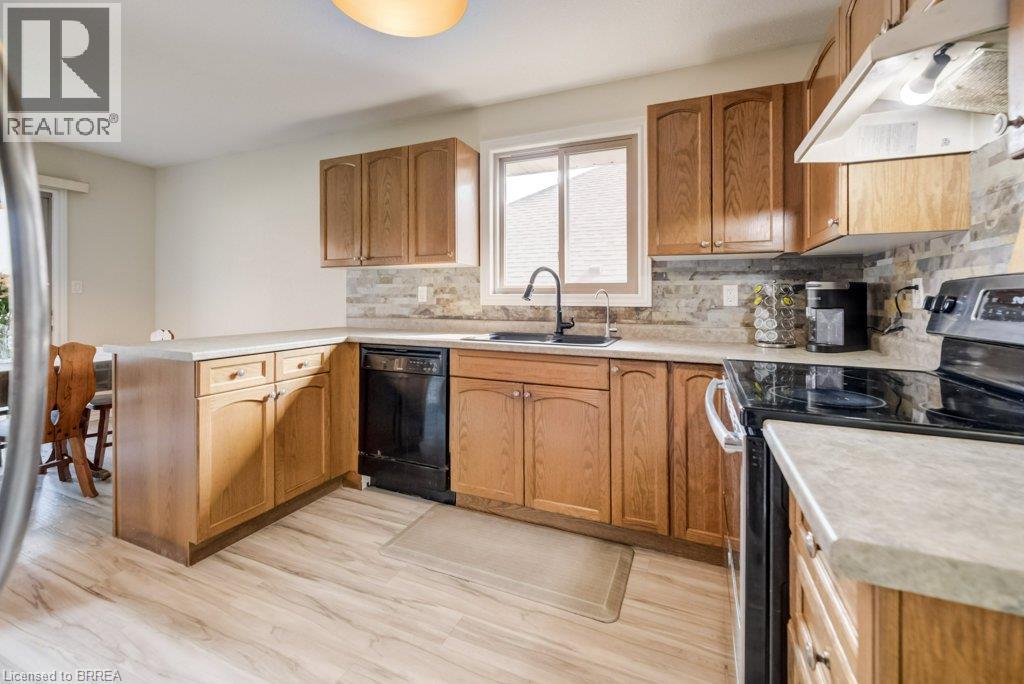 50 DOWDEN Avenue - 9