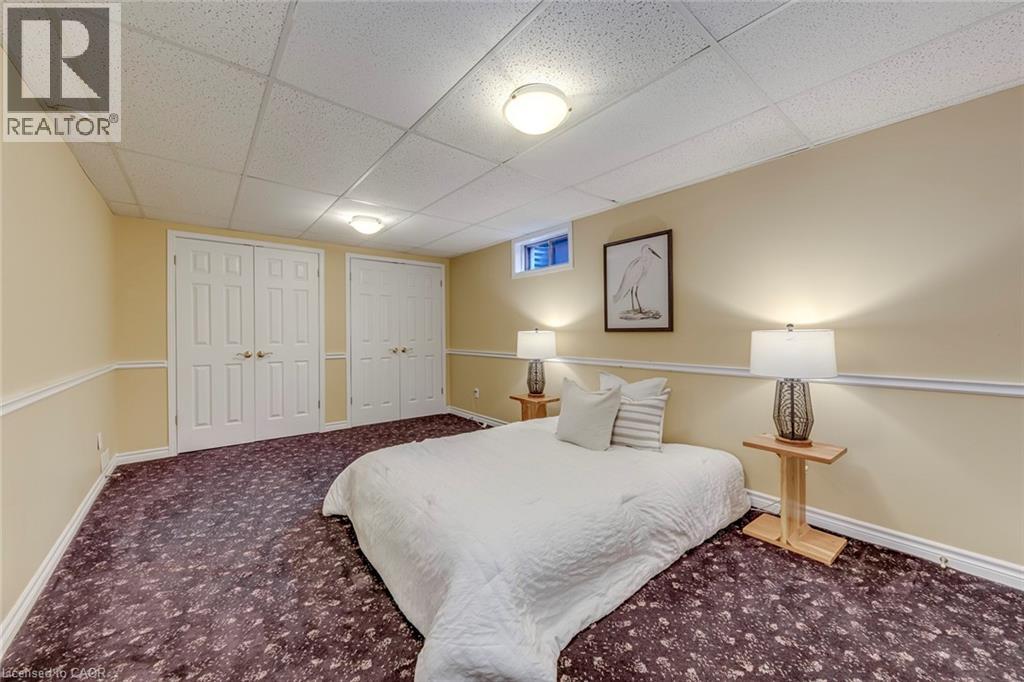 1633 GREENBRIAR Drive - Image 41