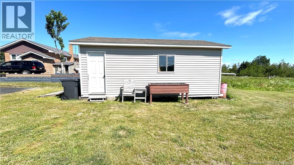 29 St-Simon Road - Image 44