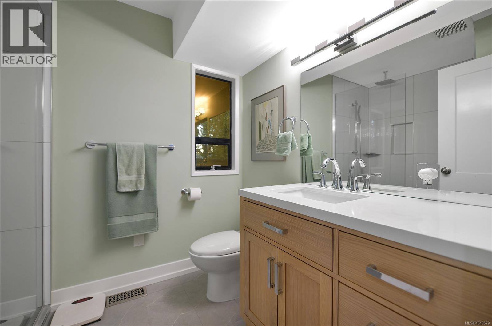 754 Walfred Rd - 34