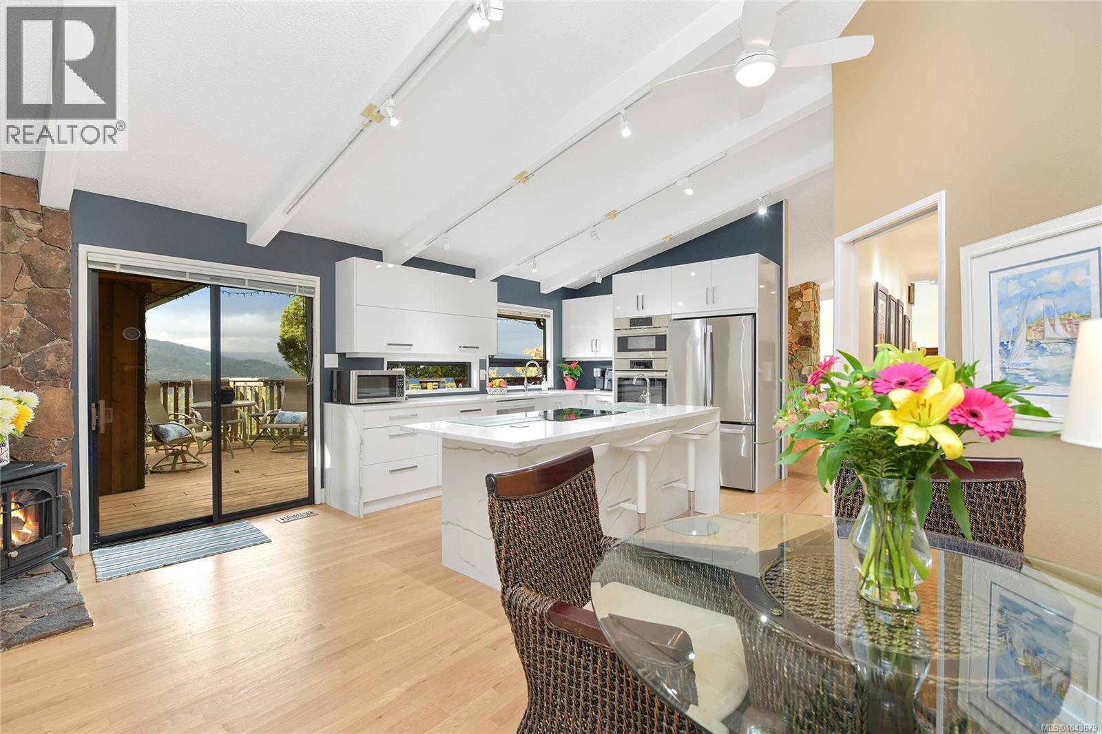 754 Walfred Rd - 5