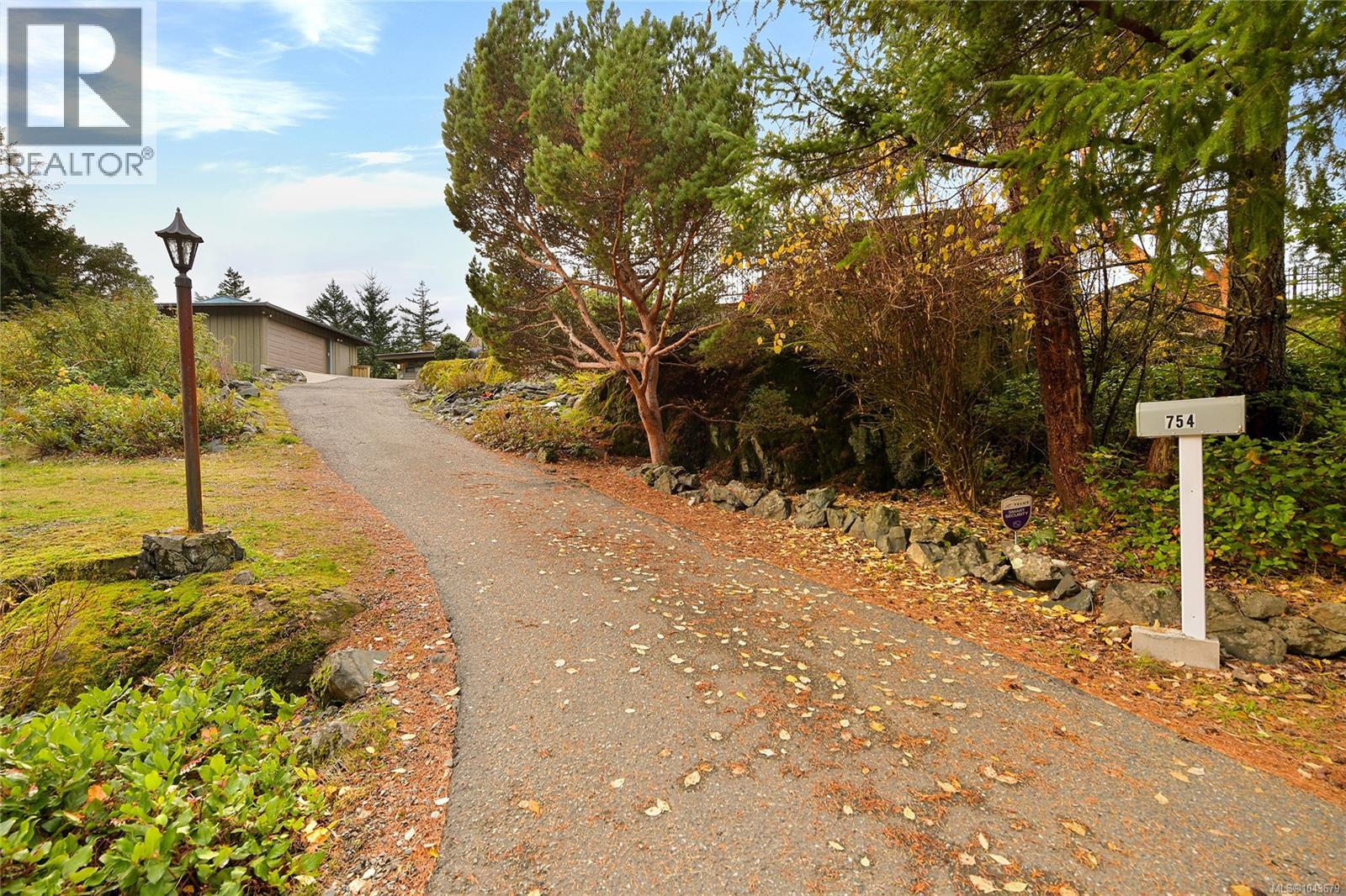 754 Walfred Rd - 50