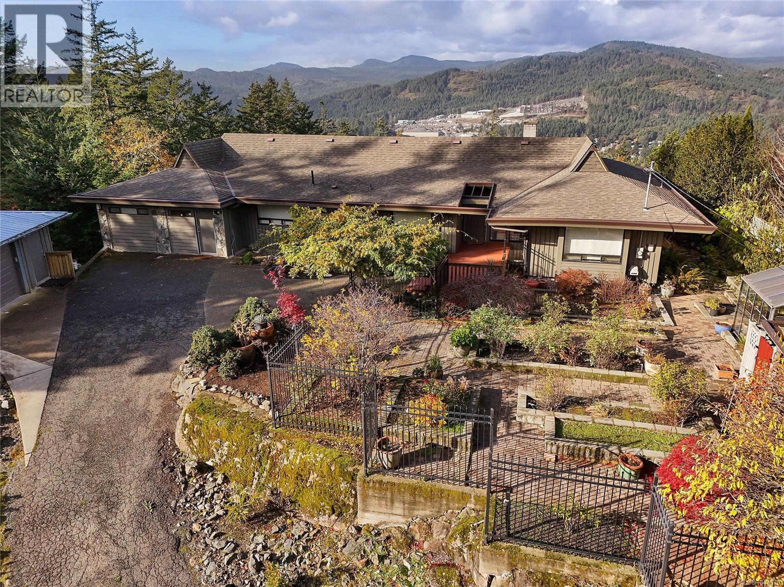 754 Walfred Rd - 52
