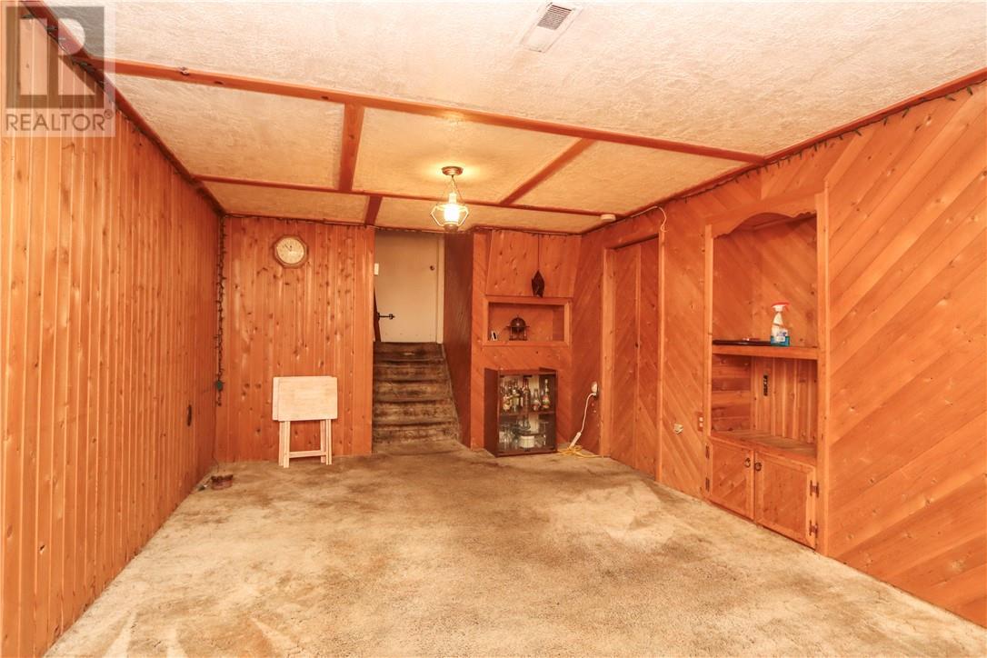 2053 Elderwood Drive - 32