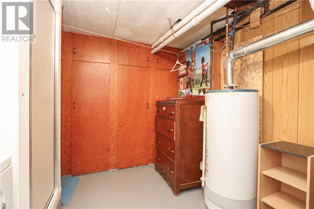 2053 Elderwood Drive - Image 36