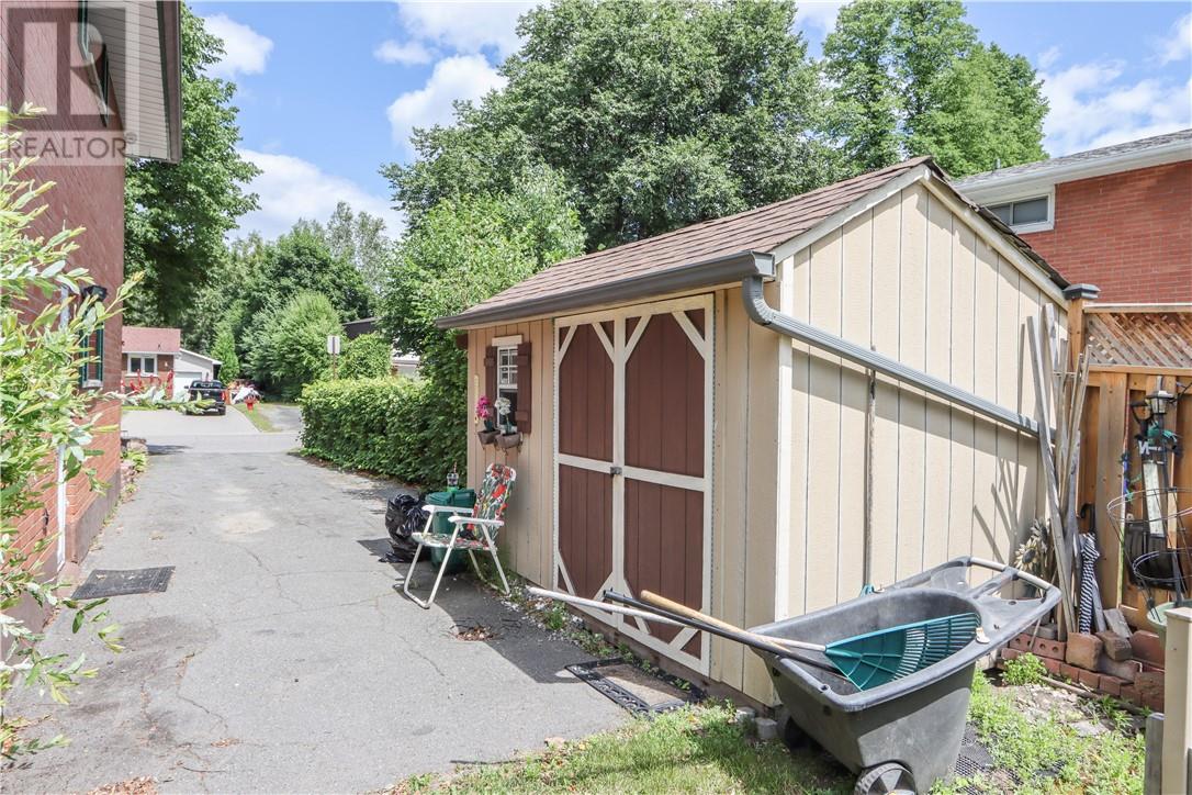 2053 Elderwood Drive - Image 45