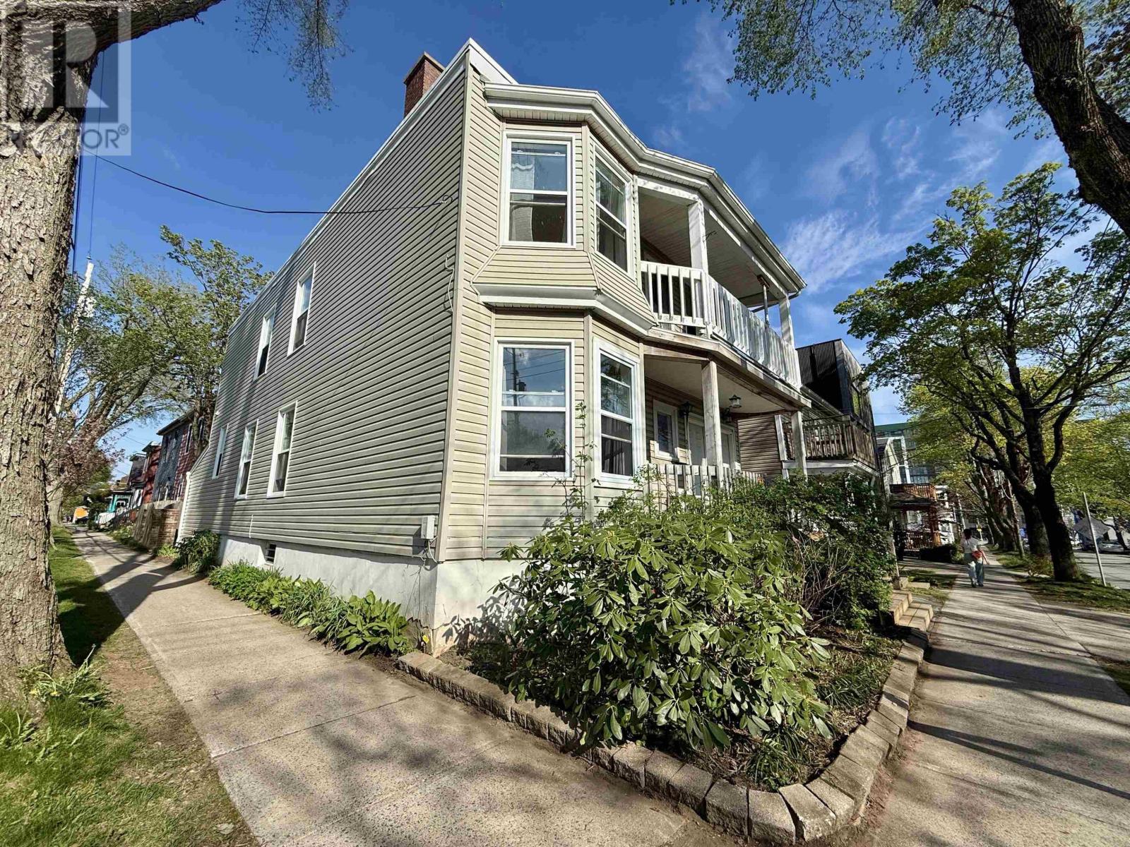 2181-2185 Harvard Street - 1