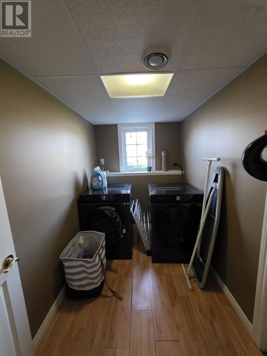 54 Englewood Crescent - 26