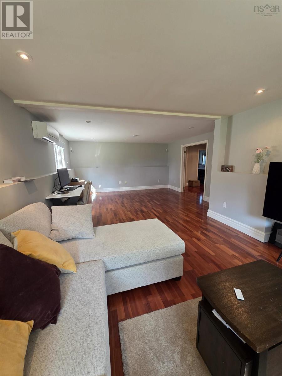54 Englewood Crescent - 28