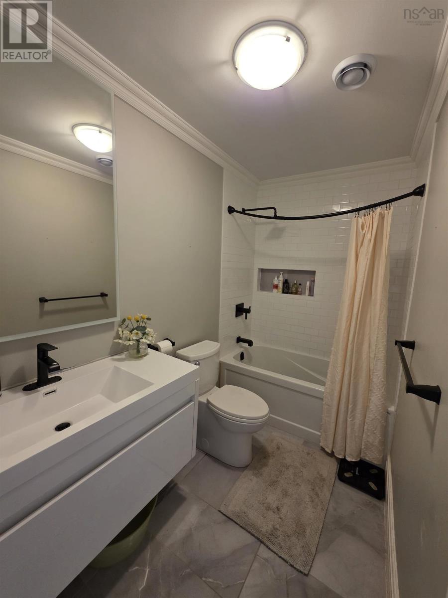 54 Englewood Crescent - 20