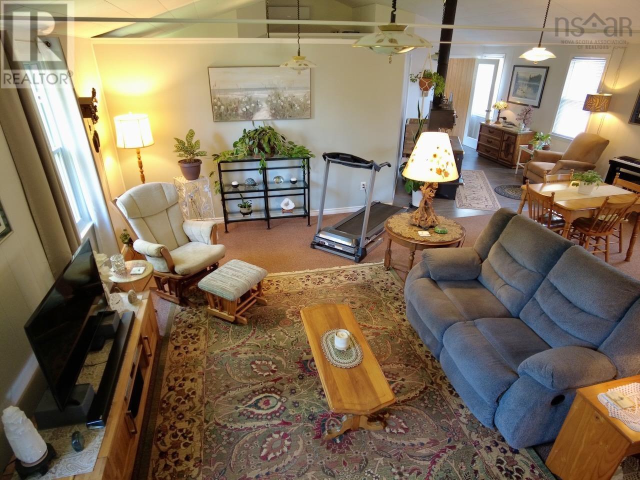 7682 6 Highway - Image 10