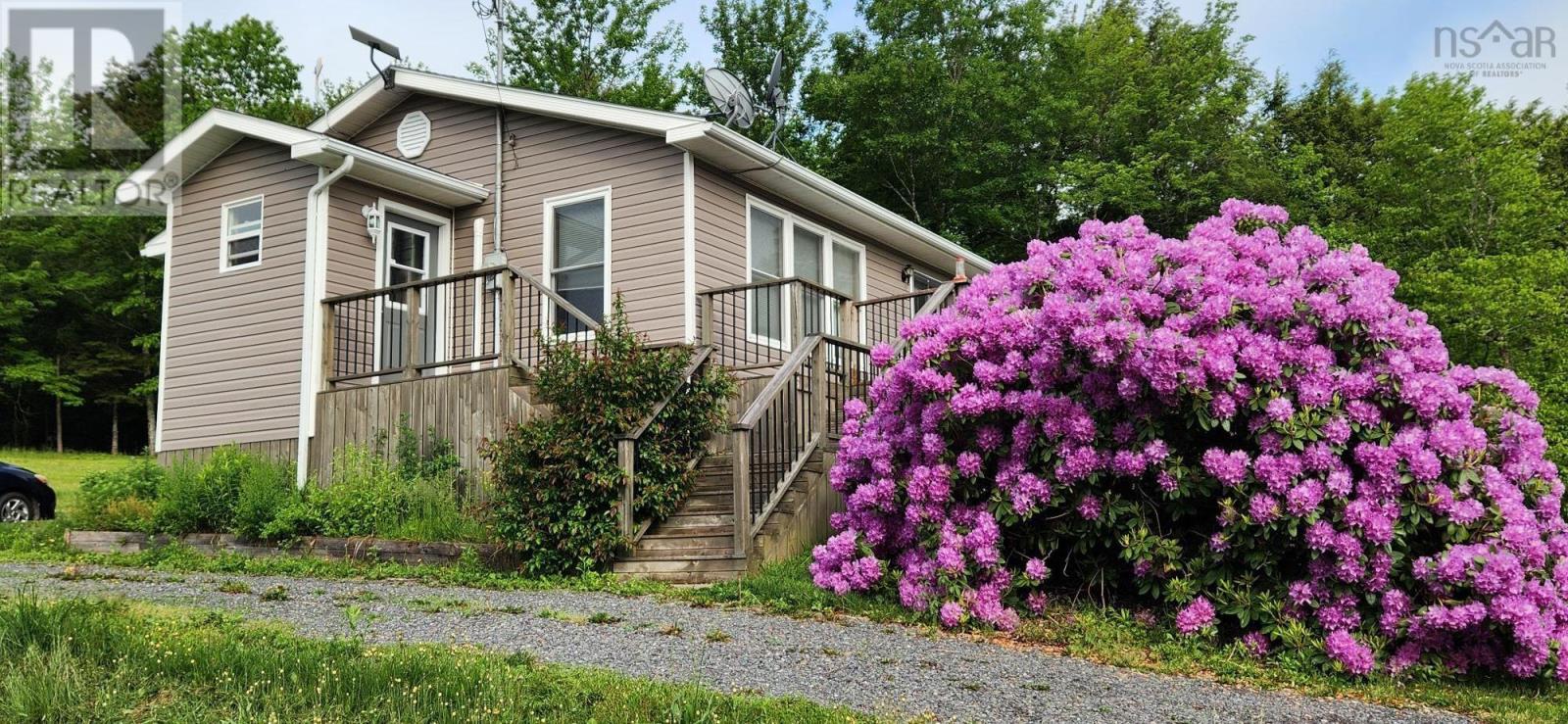 1781 Montreal Road - 49