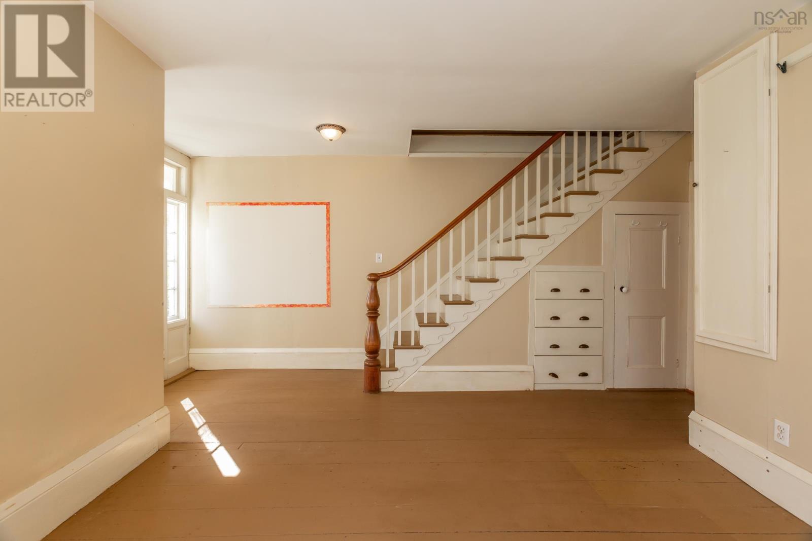 1611 Granville Road - 20