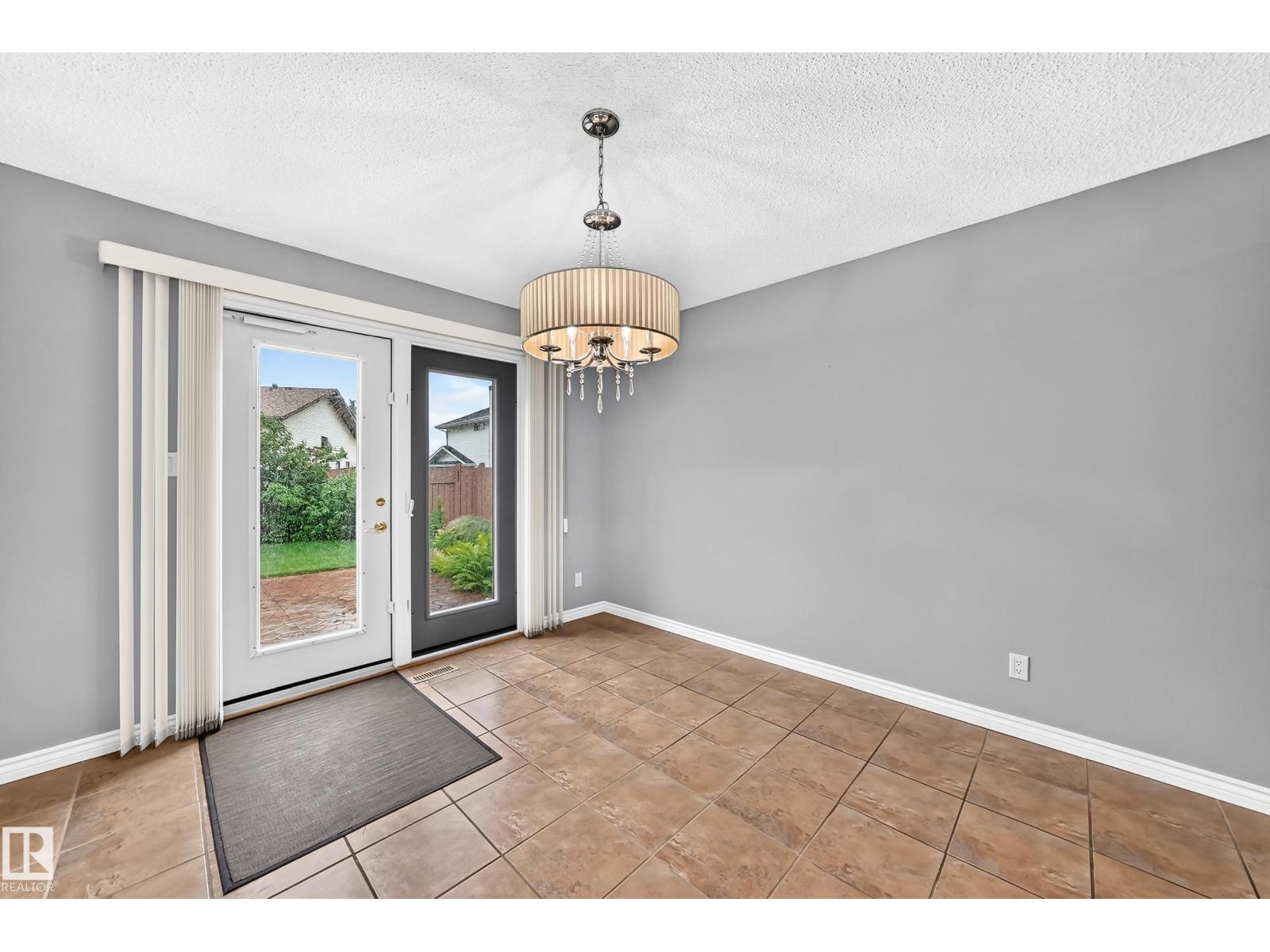 640 WARWICK RD NW - 11