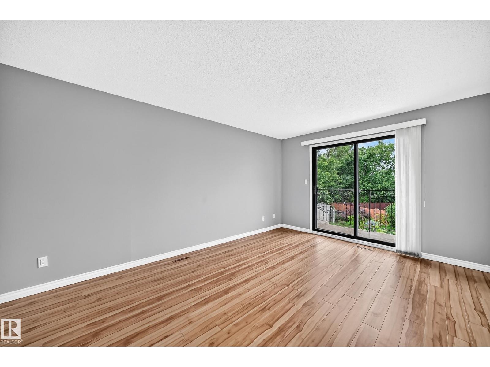 640 WARWICK RD NW - 23