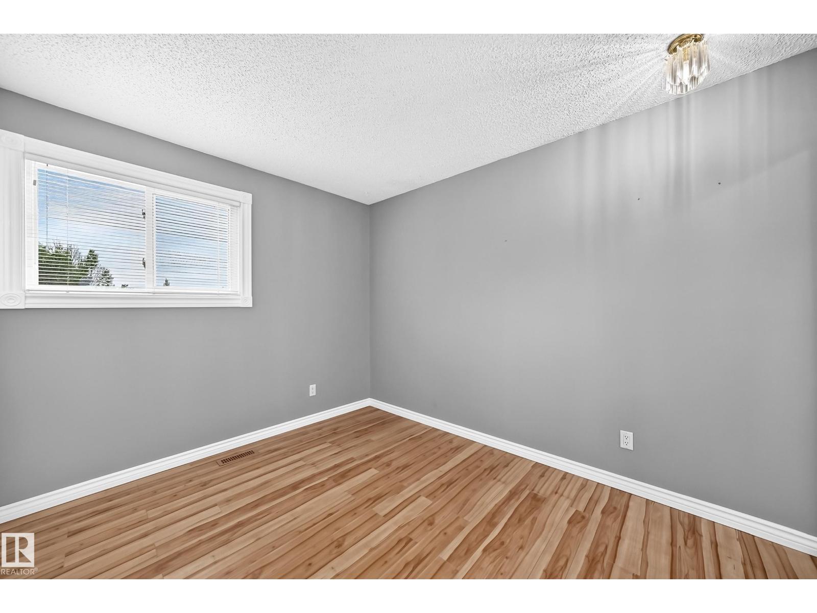 640 WARWICK RD NW - 34