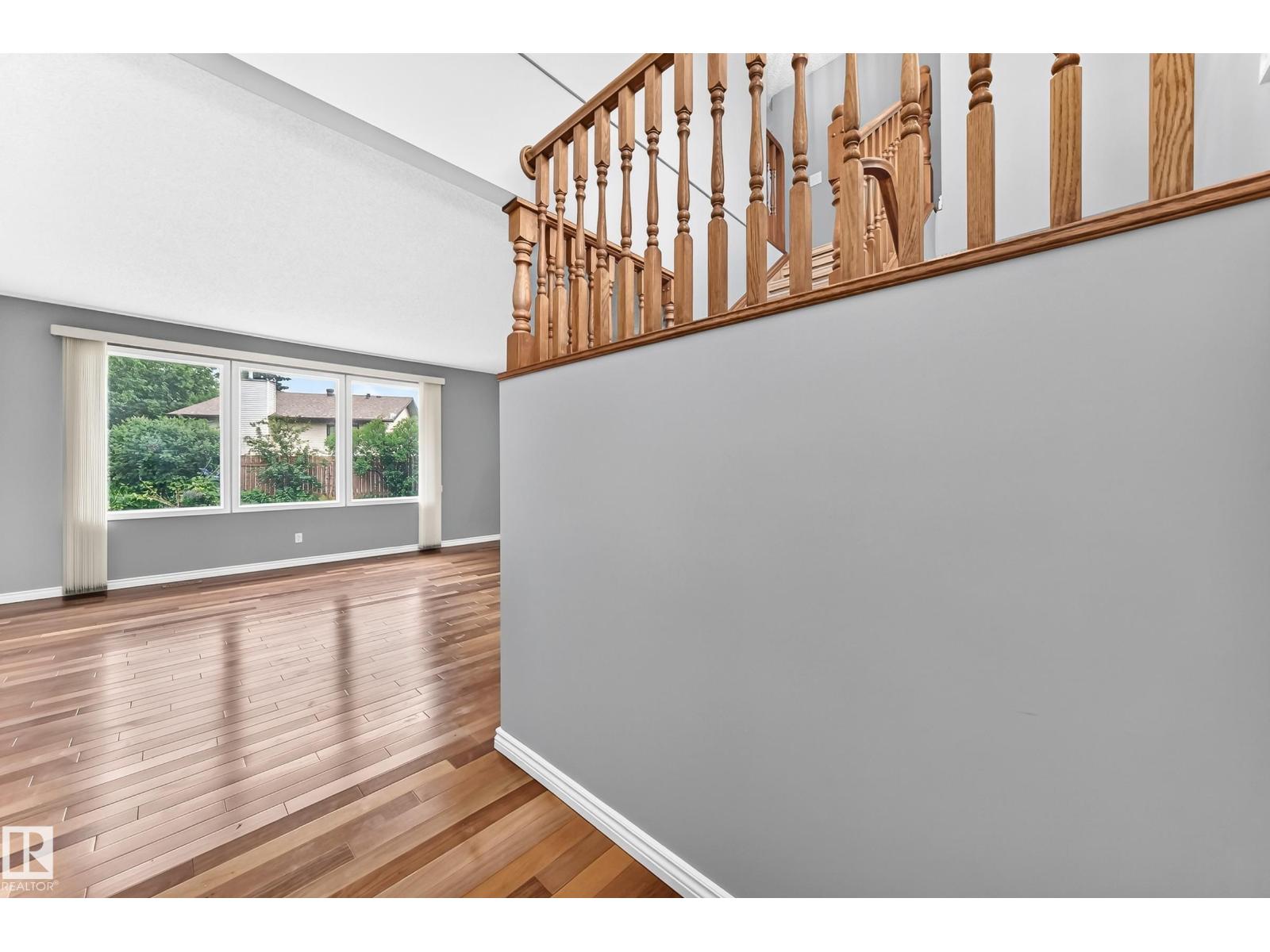 640 WARWICK RD NW - 4