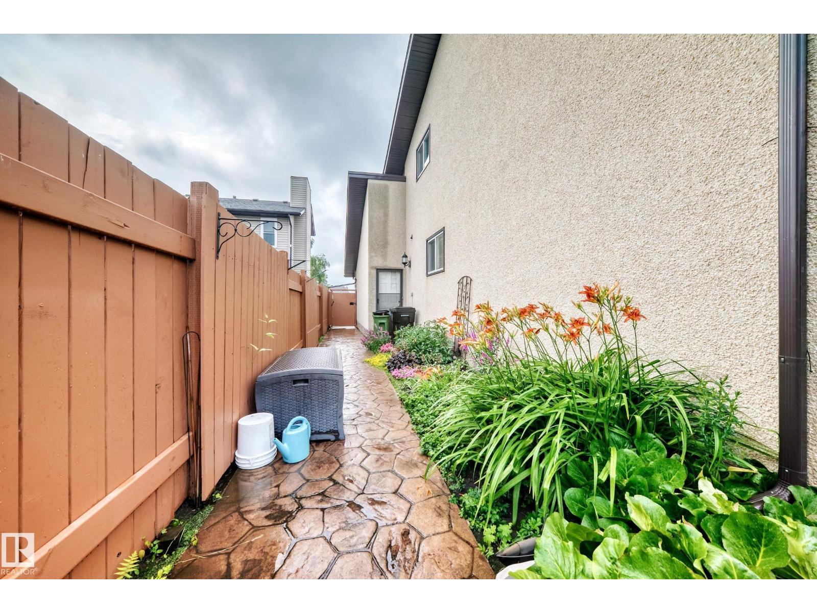 640 WARWICK RD NW - 48