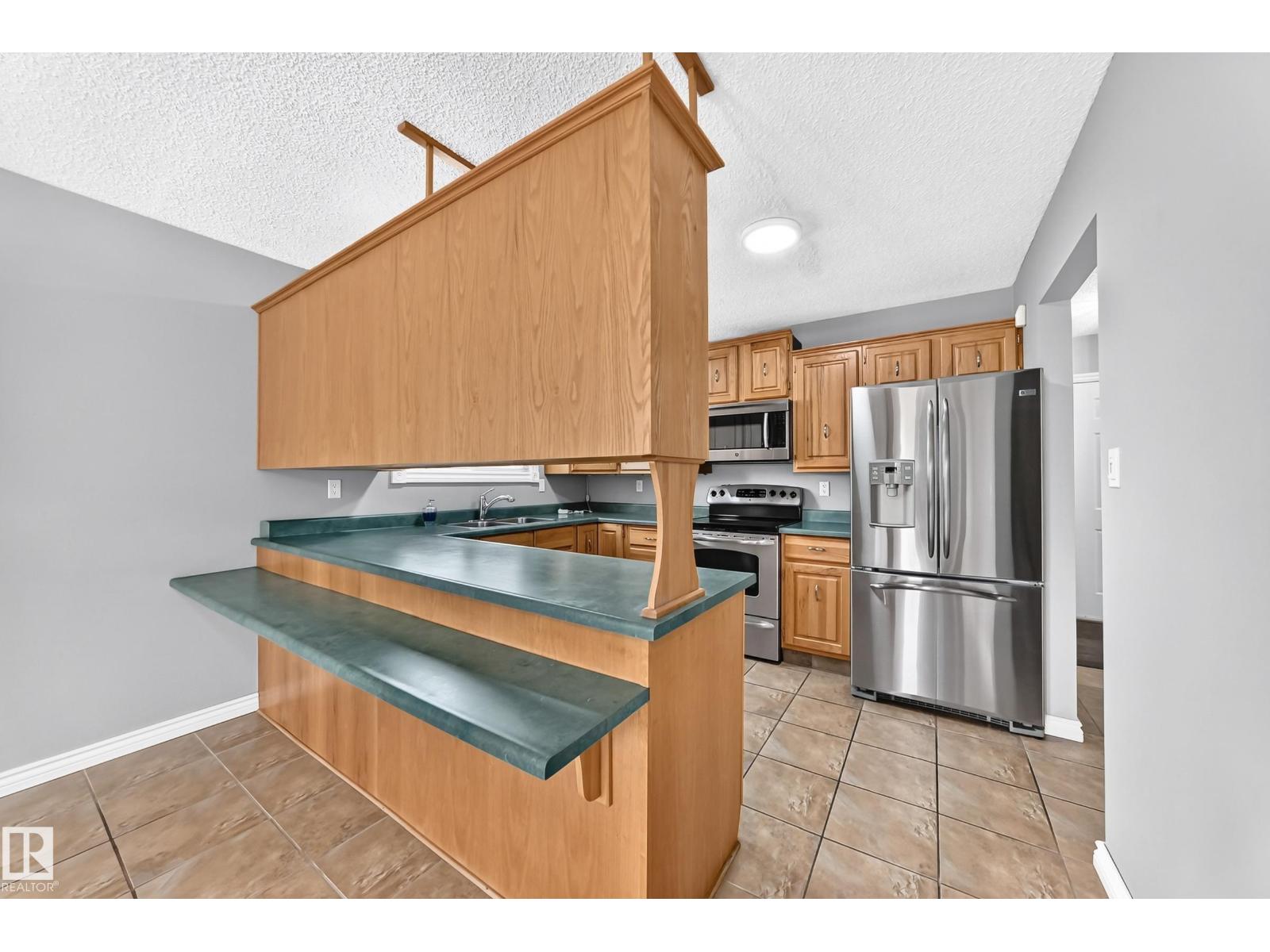 640 WARWICK RD NW - 5