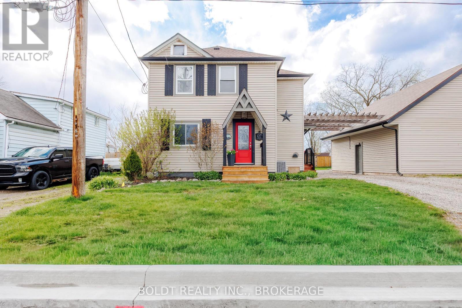 19 PATRICIA AVENUE - 1