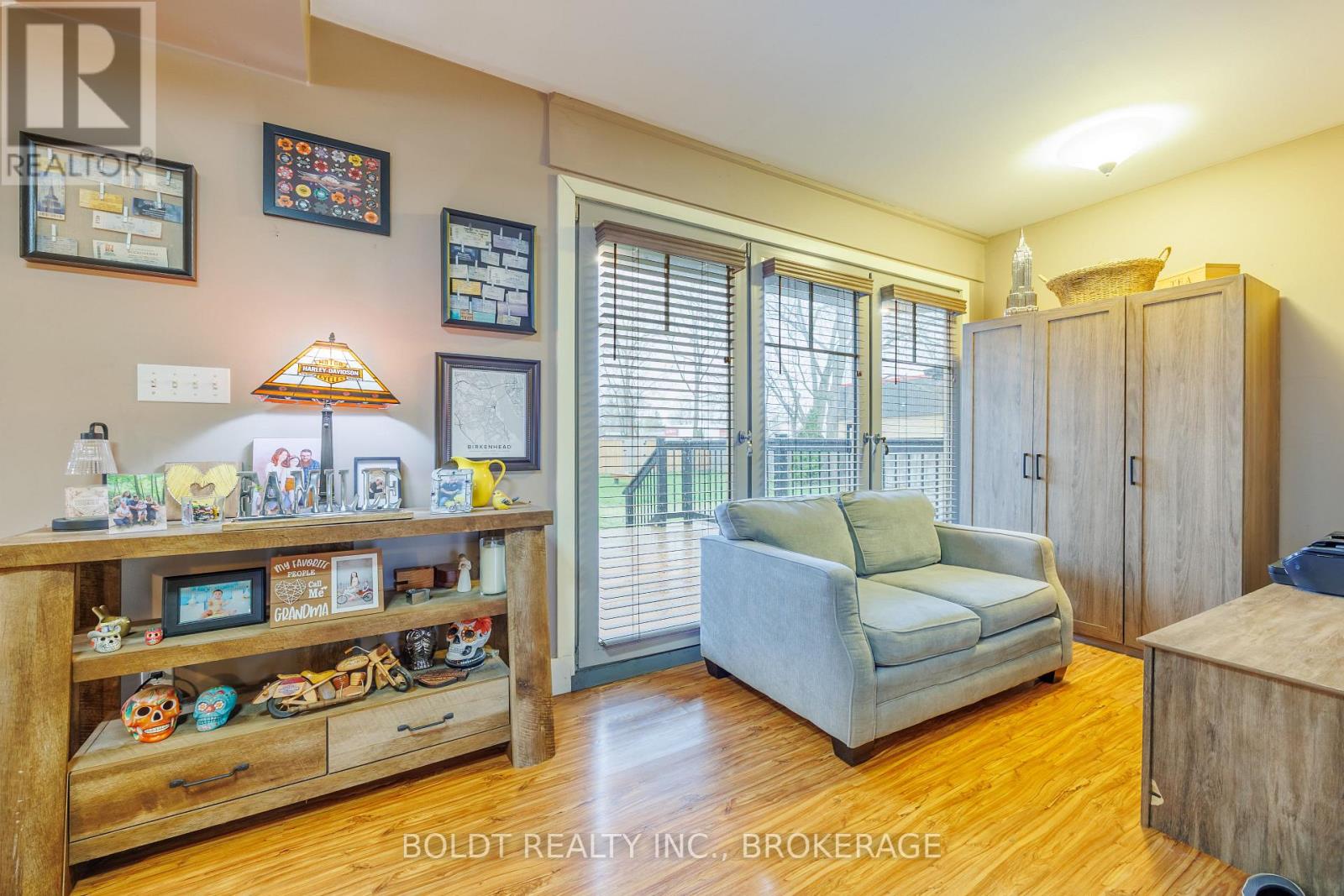 19 PATRICIA AVENUE - 10
