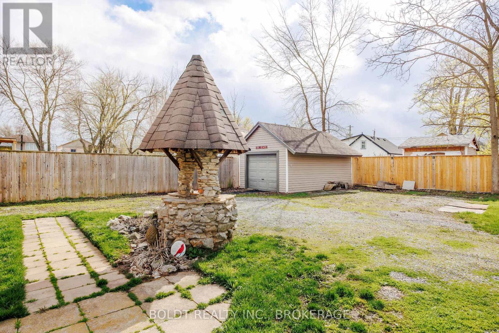 19 PATRICIA AVENUE - 19